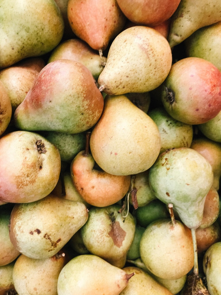 Frische Birnen enthalten nur 58 Kalorien je 100 Gramm.